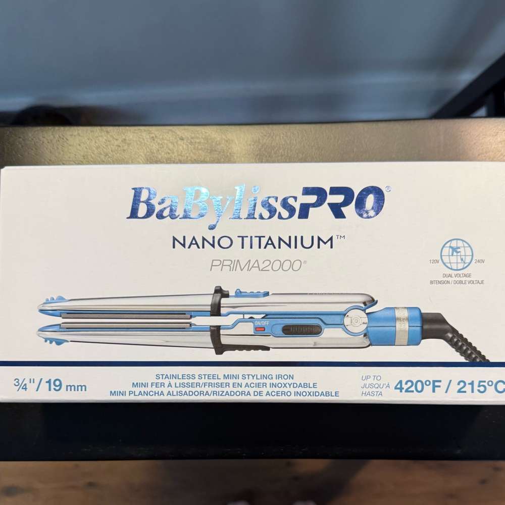 BaBylissPRO® Nano Titanium™ Prima2000 3/4" Travel Size Stainless Steel Mini Iron